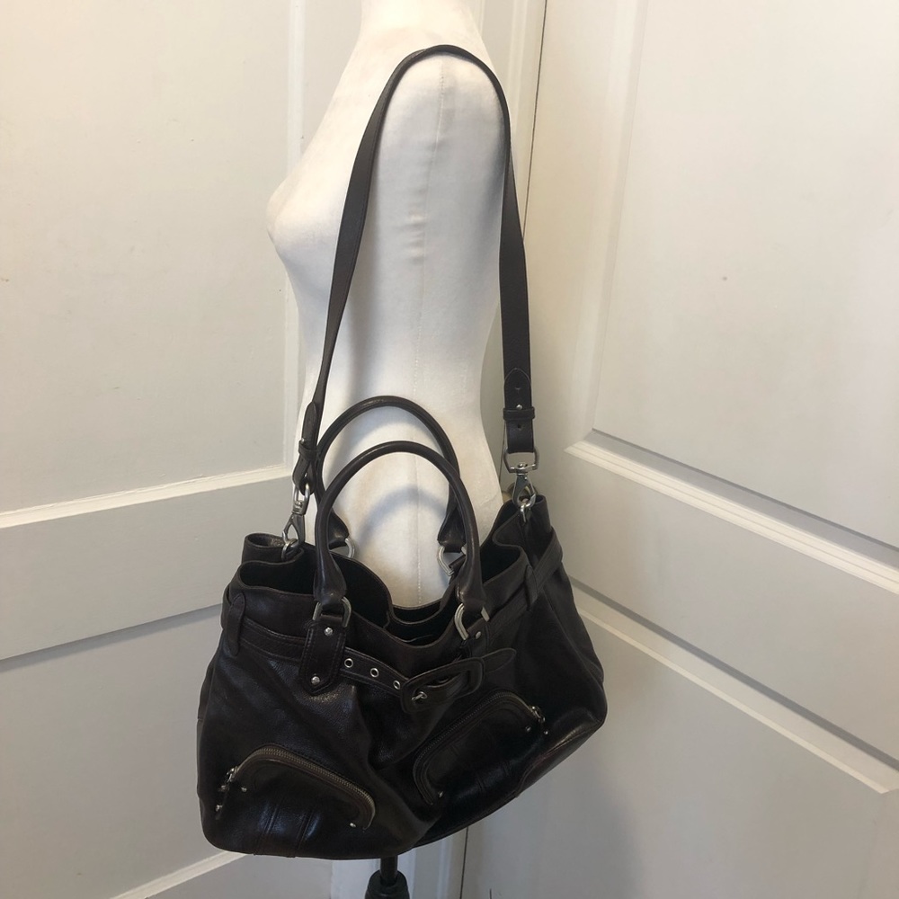 Cole Haan ladies stunning leather handbag shoulderbag